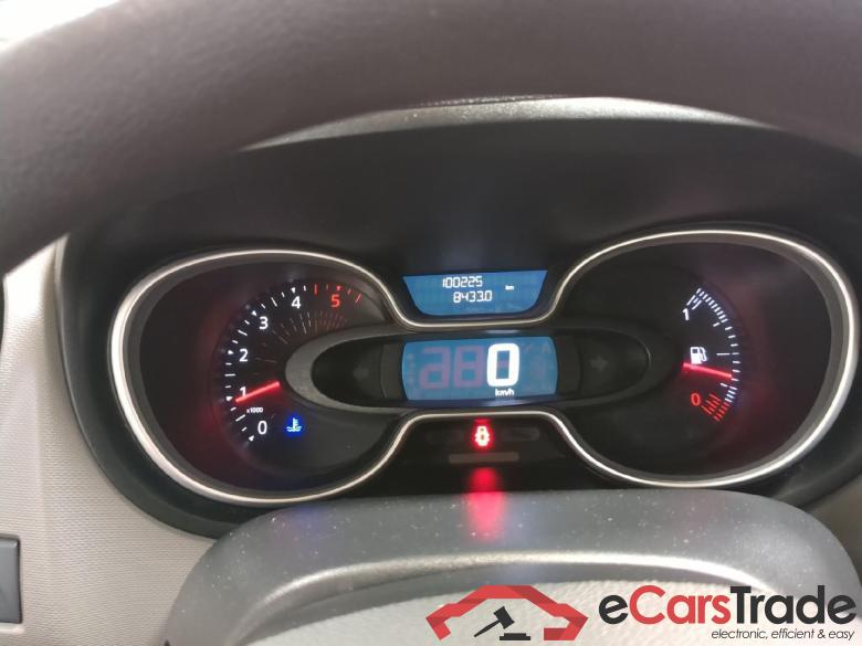 Renault FG GCF L1H1 1000 dCi 95 E6 RENAULT Trafic VU 4p Fourgon FG GCF L1H1 1000 dCi 95 E6 #6