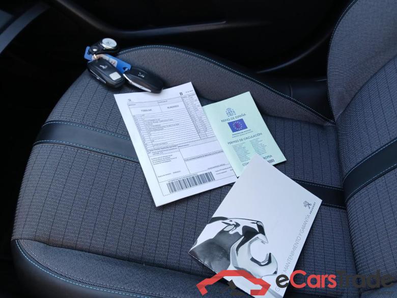 Peugeot Allure Pack BlueHDI 81kW (110CV) (AC) 2008 Allure Pack 1.5 HDi 110CV MT6 E6d # #5