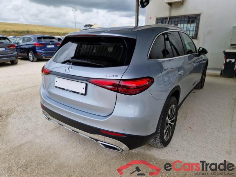 Mercedes ADV PLUS MERCEDES-BENZ GLC / 2022 / 5P / SUV GLC 220D 4M MILD HYB. ADVANCED PLUS #2