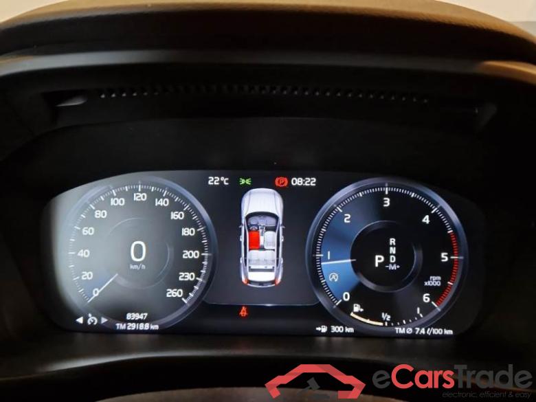 Volvo 46 VOLVO XC40 / 2017 / 5P / SUV D3 AWD GEARTRONIC R-DESIGN #4