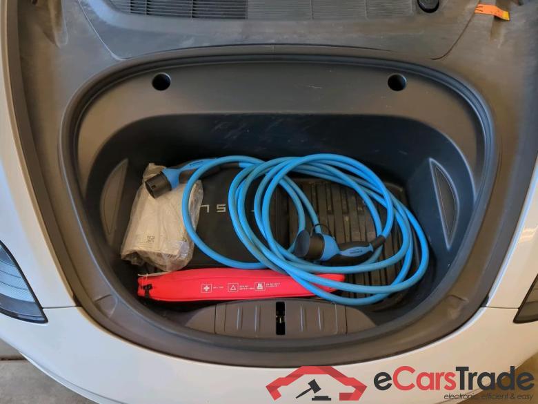 Tesla Model 3 ´18 BEV TESLA Model 3 Langstreckenbatt. Allradantrieb Dual Motor 4d 366kW #6