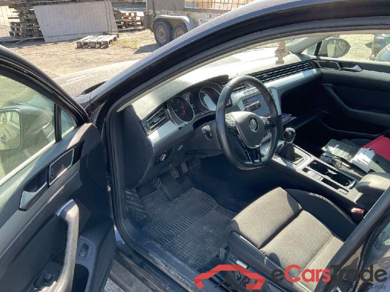 Volkswagen Passat Variant ´14 Passat Variant Comfortline BMT/Start-Stopp 2.0 TDI 110KW E6 #4