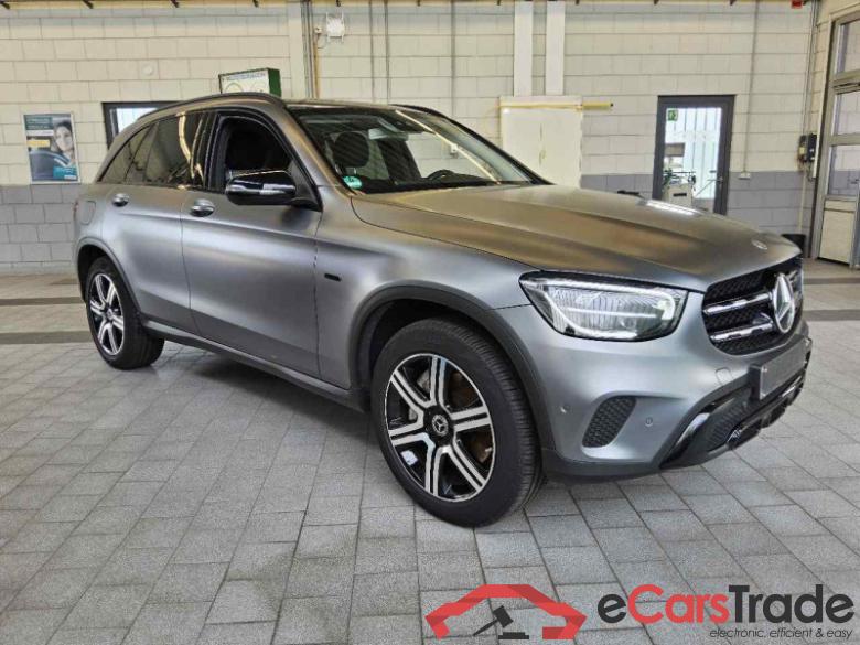 Mercedes-Benz GLC -Klasse (BM 253)(06.2015->) DE - SUV5 GLC 300 e EU6d, e 4Matic (EURO 6d), (Facelift) 2020 - 2022 #2