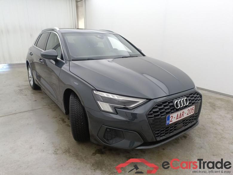 Audi A3 Sportback 2.0 30 TDi 85kW 5d #3