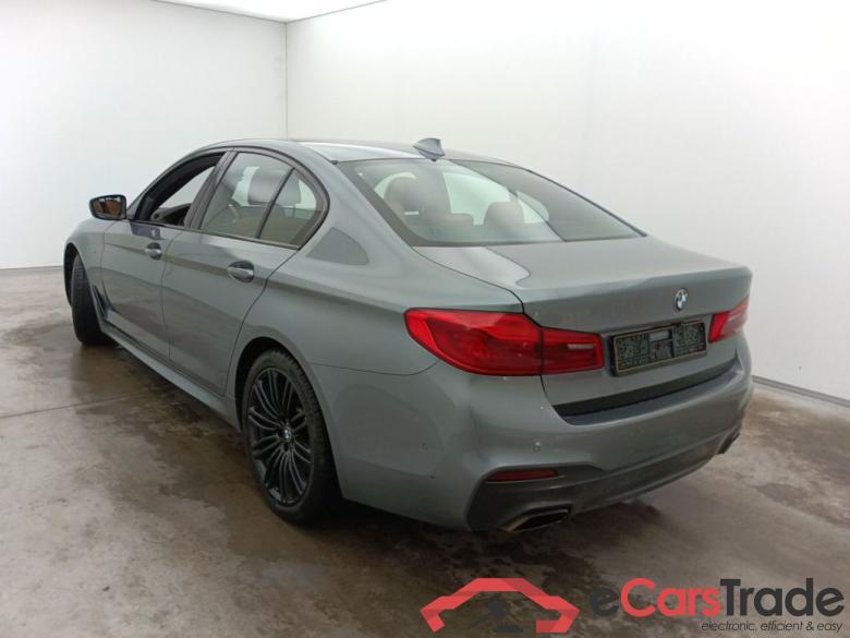 BMW 5 DIESEL - 2017 530 d 265 xDrive (EU6d-TEMP) 4d Sport Auto #3