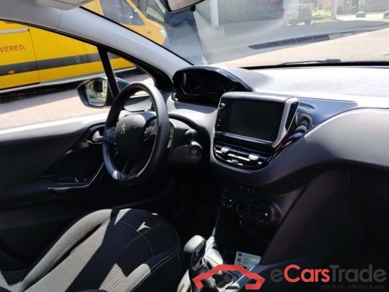 PEUGEOT 208 1.2 PureTech Blue Lion #3