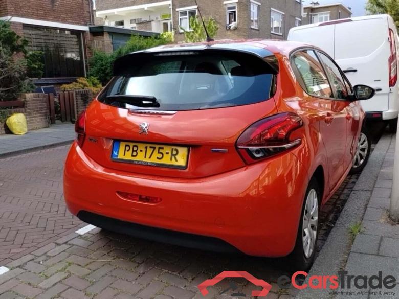 PEUGEOT 208 1.2 PureT. Blue Lion #2