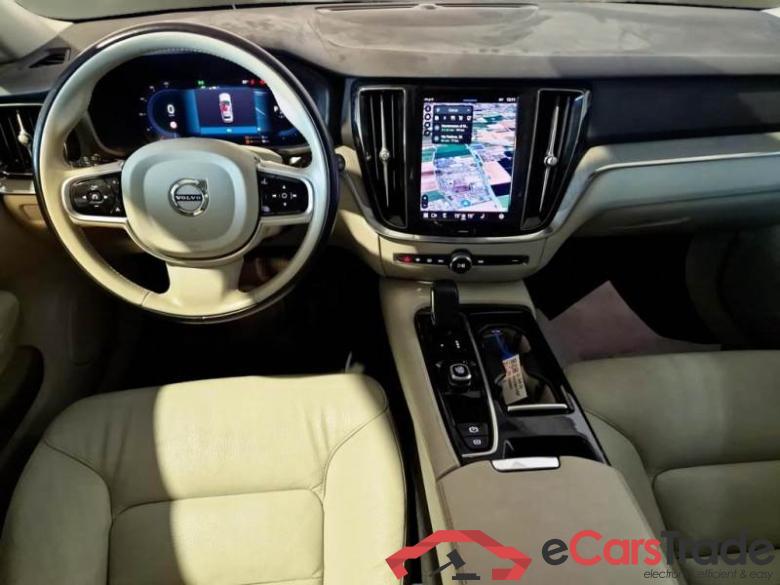Volvo 120 VOLVO V60 / 2019 / 5P / STATION WAGON T6 PLUG-IN AWD AUTOM. ESSENTIAL #3