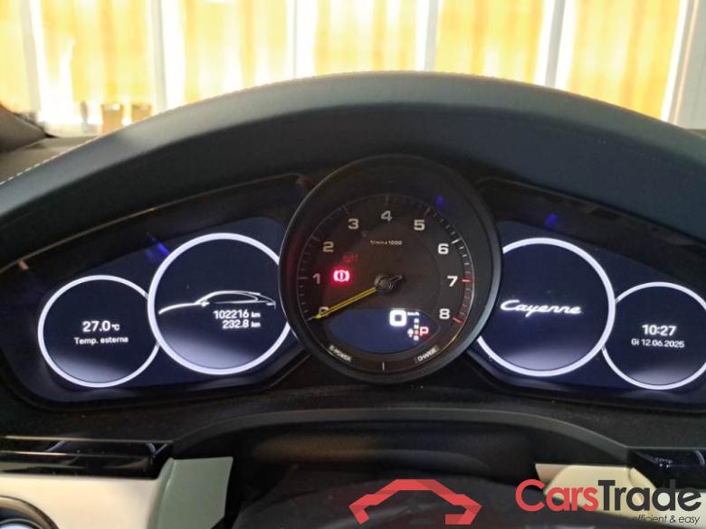 Porsche 10 PORSCHE CAYENNE COUPE / 2019 / 5P / SUV 3.0 V6 E-HYBRID PLATINUM EDITION #4