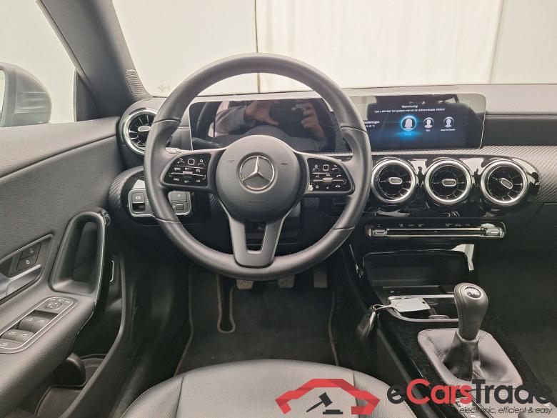 Mercedes, CLA-Class SB '19, Mercedes-Benz CLA Shooting Brake CLA 180 d Busines #1