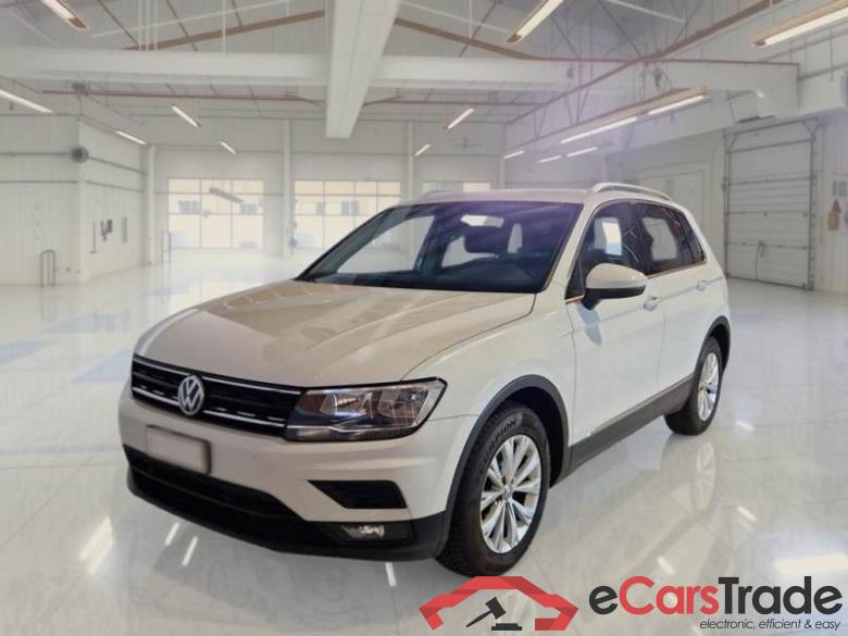 Volkswagen 62 VOLKSWAGEN TIGUAN / 2016 / 5P / SUV 1.5 TSI 110KW BUSINESS BMT DSG ACT #1