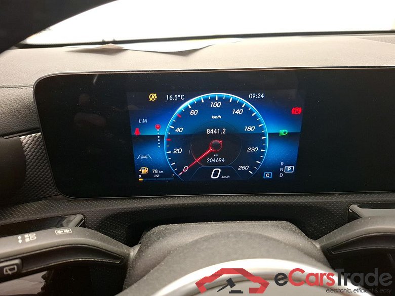 MERCEDES-BENZ CLA Shooting Brake / 2019 / 5P / Break CLA 200 d Business Line BA8 #6