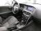 preview Volvo V40 Cross Country #2