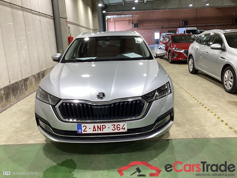 SKODA OCTAVIA COMBI 1.4 TSI PHEV 150KW DSG CLEVER+