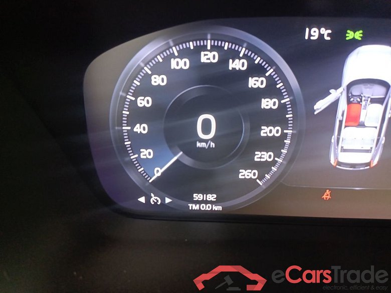 Volvo XC40 T3 Geartronic Momentum Pro 5d #6