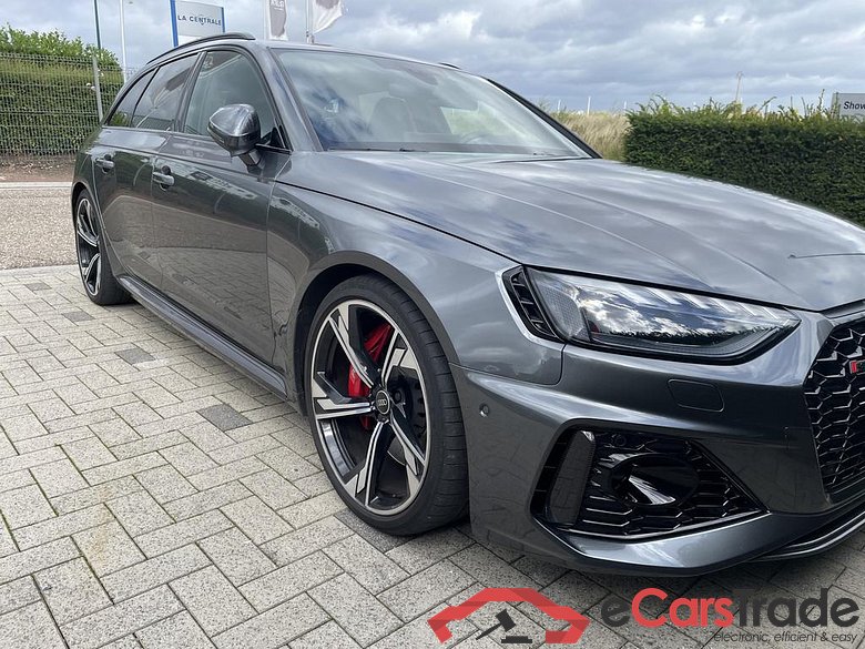 AUDI RS4 Avant Audi RS 4 Avant    331(450) kW(ch) tiptronic
