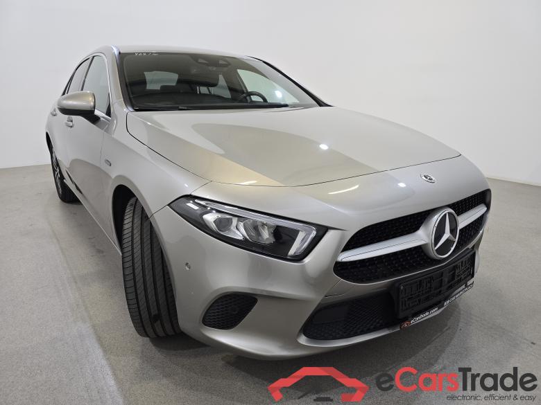 Mercedes A 250e Limousine Plug-In Hybrid Style Plus Aut. LED-Xenon Widescreen Ambient Navi Sport-Leather KeylessGo Camera Klima PDC ... #3 Mercedes A 250e Limousine Plug-In Hybrid Style Plus Aut. LED-Xenon Widescreen Ambient Navi Sport-Leather KeylessGo Camera Klima PDC ... #3