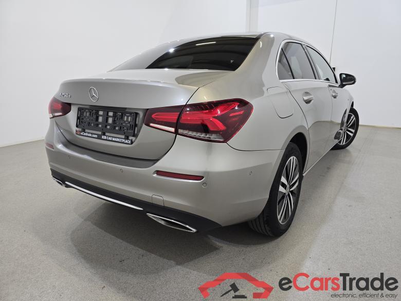 Mercedes A 250e Limousine Plug-In Hybrid Style Plus Aut. LED-Xenon Widescreen Ambient Navi Sport-Leather KeylessGo Camera Klima PDC ... #4 Mercedes A 250e Limousine Plug-In Hybrid Style Plus Aut. LED-Xenon Widescreen Ambient Navi Sport-Leather KeylessGo Camera Klima PDC ... #4