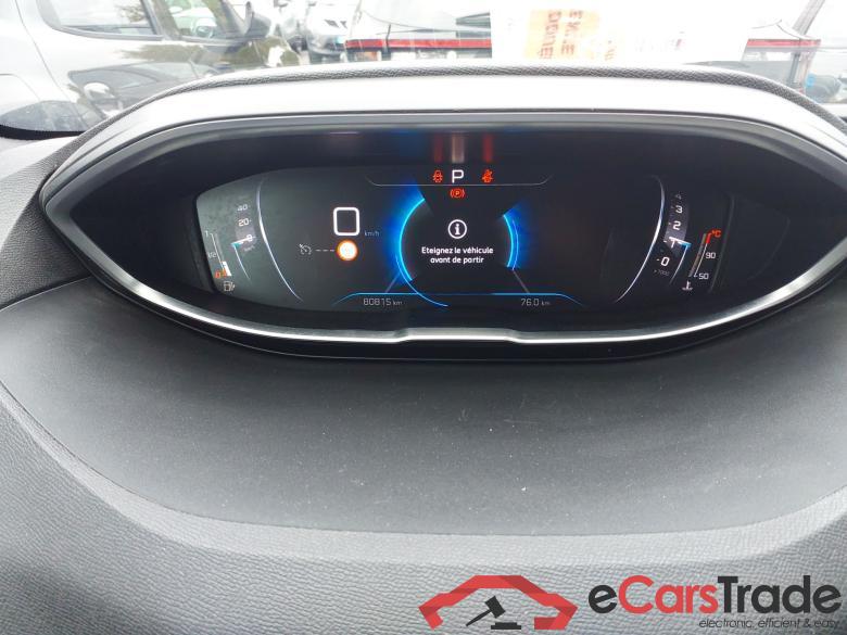 PEUGEOT 5008 1.2  Purectech 130 CV EAT8  Allure Pack #6 PEUGEOT 5008 1.2  Purectech 130 CV EAT8  Allure Pack #6