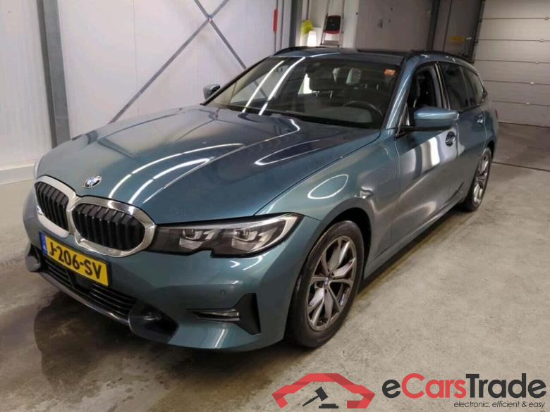 BMW 3-serie Touring 318i Executive Ed. BMW 3-serie Touring 318i Executive Ed.