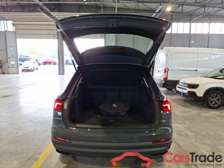 AUDI Q3 / 2018 / 5P / SUV 45 TFSI E S TRONIC BUSINESS #5 AUDI Q3 / 2018 / 5P / SUV 45 TFSI E S TRONIC BUSINESS #5