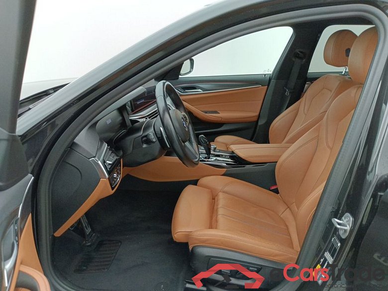 BMW 5 TOURING - 2020 530eAS 184hp PHEV 5d #3