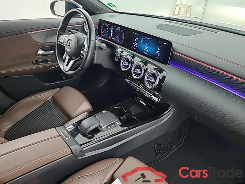 MERCEDES-BENZ CLA Shooting Brake CLA 200 DCT Bus. Solution Progressive 5D 120kW #6