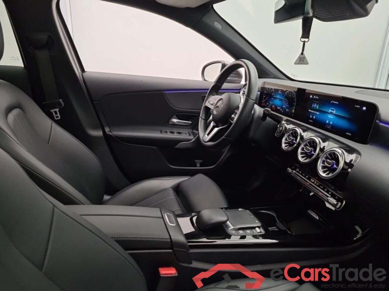 MERCEDES-BENZ A-KLASSE SEDAN 250E BUSINESS SOLUTION DCT #3 MERCEDES-BENZ A-KLASSE SEDAN 250E BUSINESS SOLUTION DCT #3