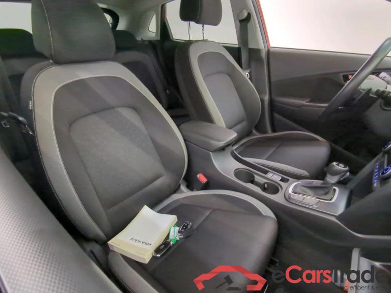 Hyundai KONA 1.6 GDI HEV Fashion 5d #3
