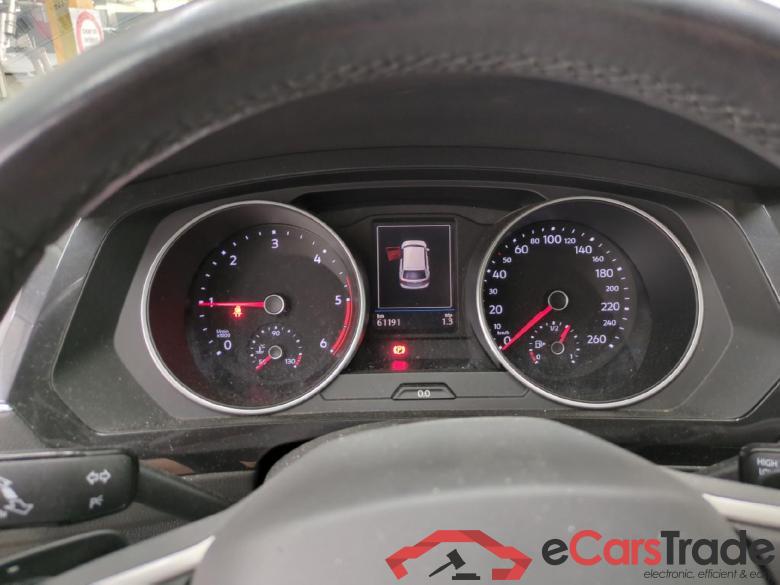 VOLKSWAGEN Tiguan / 2020 / 5P / SUV 2.0 TDI 150 DSG7 Life Business #6