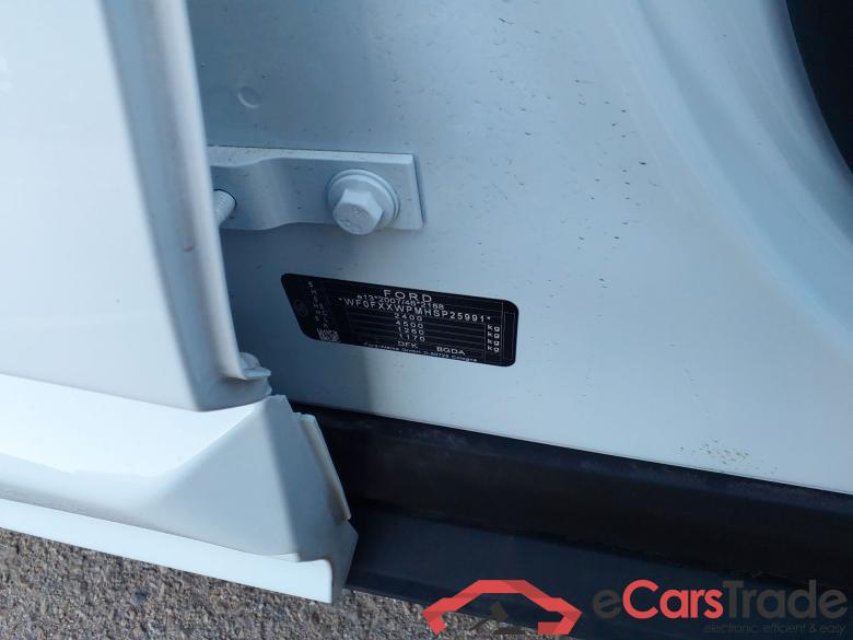 FORD Kuga 2.5 243CV Automático    ST-LINE X #5