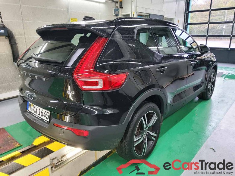 Volvo XC40 (2017->) DE - SUV5 B4 2WD EU6d, R-Design (EURO 6d), 2020 - 2022 #3