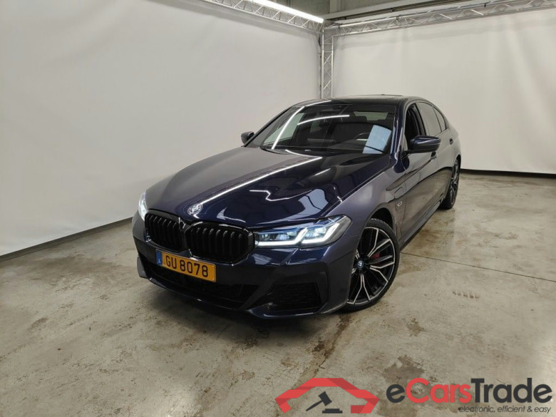 BMW 5 - 2020 545eXAS 286 PHEV 4d ///M-Sportkit (total options: 26,453 Ex.Vat) #1