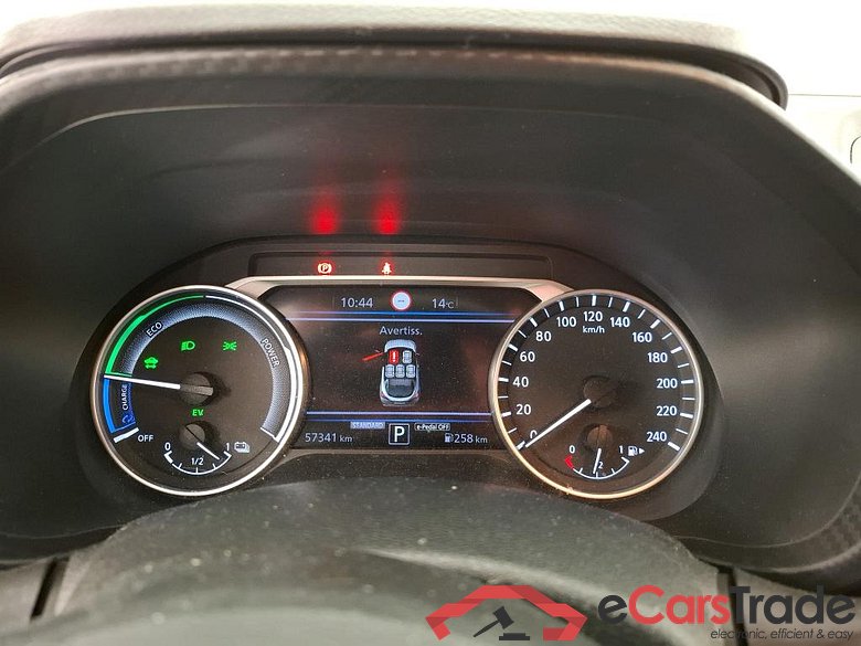 NISSAN Juke / 2019 / 5P / Crossover Hybrid 143 Business+ #6