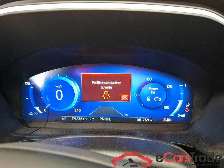 FORD Kuga / 2019 / 5P / SUV 2.5 190 hybrid Flexifuel Pshift Titanium #6