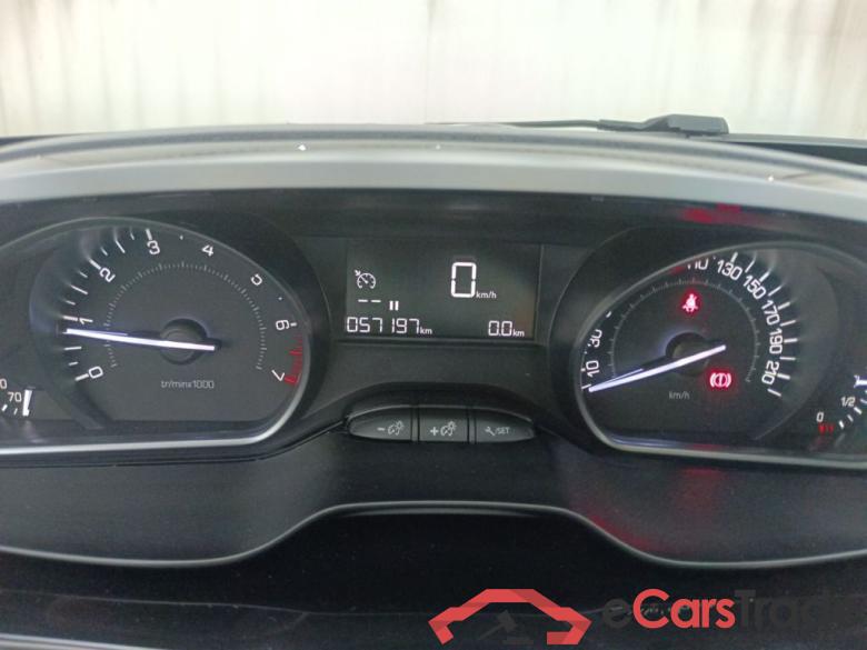 Peugeot 2008 1.2 Puretech 61kW S&S Active 5d #6