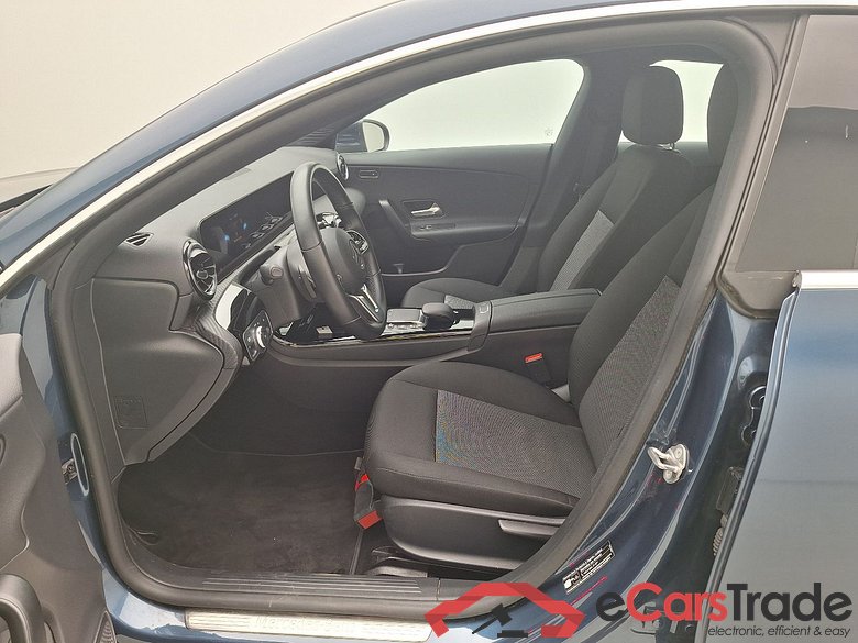 Mercedes, CLA-Class SB '19, Mercedes-Benz CLA Shooting Brake CLA 200 d Busines #3