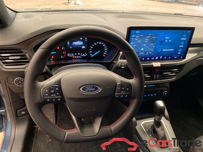 FORD Focus wagon 1.0 EBH ST Line #5