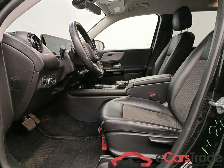 Mercedes-Benz GLB GLB 180 d Business Solution 5d #3