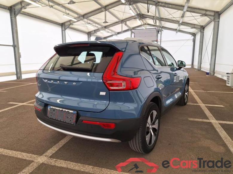 VOLVO XC40 / 2021 / 5P / SUV T5 RECHARGE PLUG-IN AUTO PLUS BRIGHT #2