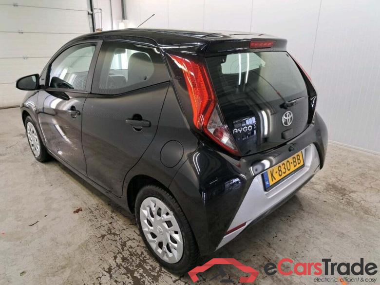 TOYOTA Aygo 1.0 VVT-i x-play #6
