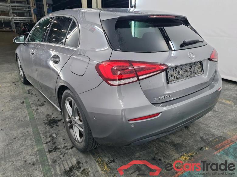 MERCEDES-BENZ CLASSE A DIESEL (W177) A 180 d Launch Edition (EU6d-TEMP) #3