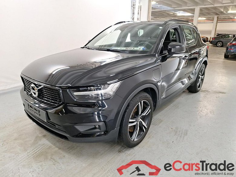 VOLVO XC40 1.5 T5 TE PHEV R-Design DCT STOCK