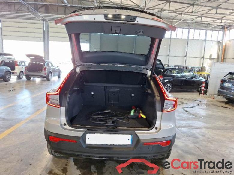 VOLVO C40 / 2021 / 5P / CROSSOVER RECHARGE TWIN FIRST EDITION #5