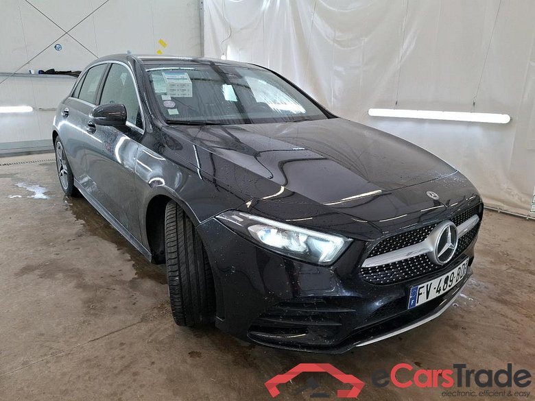 MERCEDES-BENZ Classe A Compact / 2018 / 5P / Berline A 180 AMG Line 7G-DCT #4