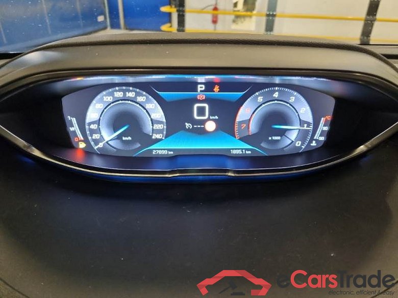 PEUGEOT 3008 / 2016 / 5P / SUV PURETECH TURBO 130 EAT8 SeS ACTIVE #4