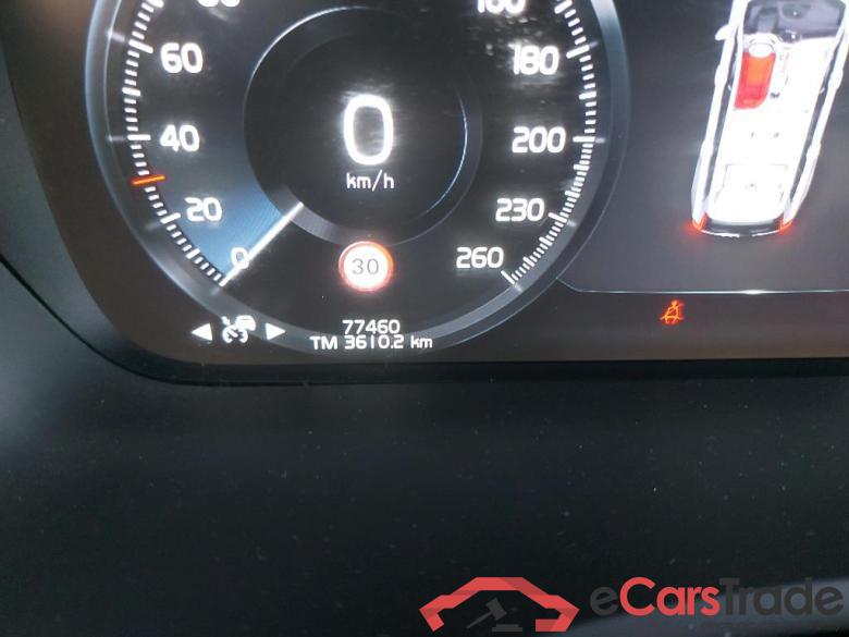 VOLVO XC90 / 2019 / 5P / todoterreno 2.0 T8 AWD Recharge R-Design Auto #5