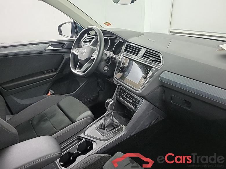 VOLKSWAGEN Tiguan 1.5 TSI 96kW Life 5D #6