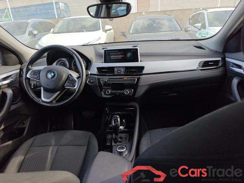 BMW X2 / 2017 / 5P / todoterreno sDrive18d (AC) #3