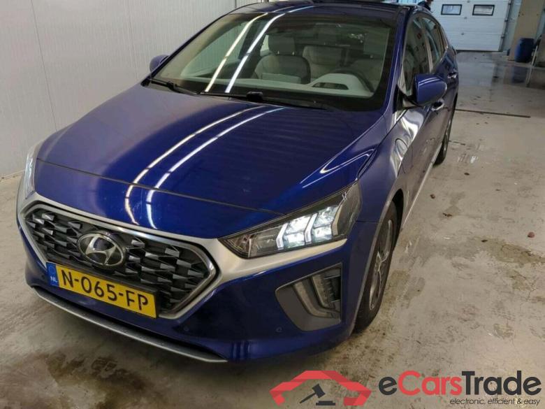 HYUNDAI IONIQ 1.6 GDi PHEV PremDes #1